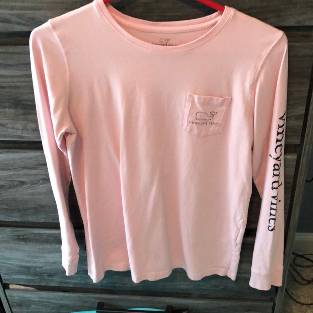pink vineyard vines long sleeve shirt